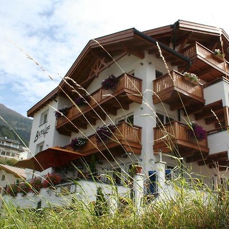 Hotel Berghof Nauders Exteriér fotografie